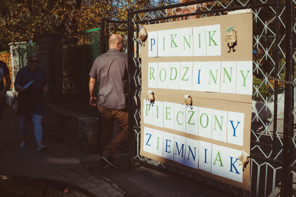 PIKNIK RODZINNY Z OKAZJI „ŚWIĘTA PIECZONEGO ZIEMNIAKA” W PRZEDSZKOLU PUBLICZNYM NR 4 W JAWORZE